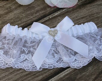 FAST Shipping!!!! Beautiful White Wedding Garter with Heart brooch, Bridal Garter, Garter, Rhinestones Garter, Wedding Garter, Lace garter