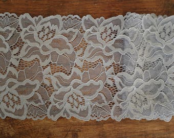 Stretch Lace - Silver Grey Floral