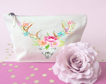 Deer makeup bag- Quote makeup bag- Unique gift- Toiletry bag- large cosmetic bag- Inspirational quote- Personalized cosmetic bag-Quote Print