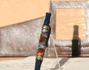 Broadwell Nouveau Sceptre Gunmetal and 24kt Gold Fountain Pen - Molten Metal Acrylic