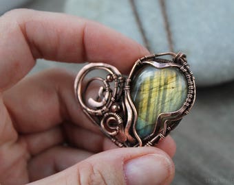 Labradorite heart pendant Wire jewelry Gift for girlfriendCopper jewelry Wire wrap necklace Wirewrapped copper pendant Wire wrapped jewelry
