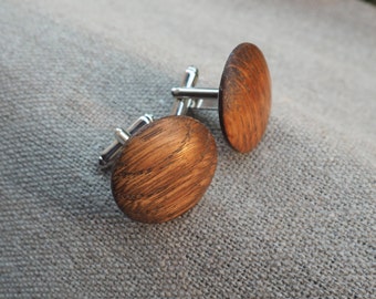 Oak cufflinks Large Wood cufflink Groom cuff links with box Wedding gift for men Shirt cuff links Groomsmen Best Man 5th Wedding Anniversary