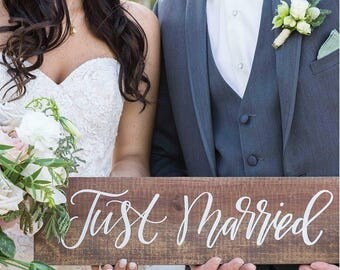 Just Married Sign, Rustic Wedding Signs, Photo Prop Sign, Rustic Farmhouse Home Decor, Wood Wedding Sign