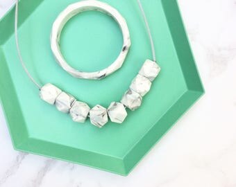 Silicone Teething Necklace - Marble 'Jesse' - New Mum Gift - Fiddle Necklace - Chew Beads - Teether.