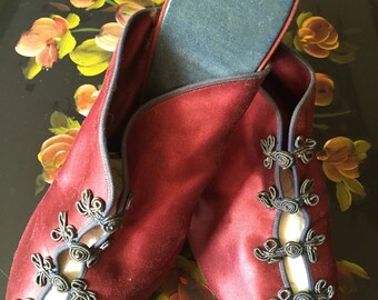 1940's Daniel Green Boudoir Slippers