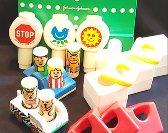 Vintage Johnson & Johnson 1983 Peg Pals Village Stacking Zoo Rare Hard to Find