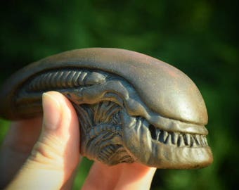 Alien xenomorph aliens giger smoking bowl tobacco smoking pipe unique pipe gerly pipes space pipe cute pipes