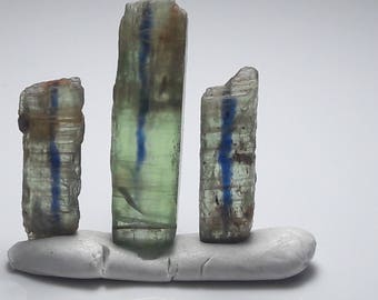 Extremely rare green kyanite with blue line , rare kyanite crystals , raw kyanite crystals three pieces 53 carats