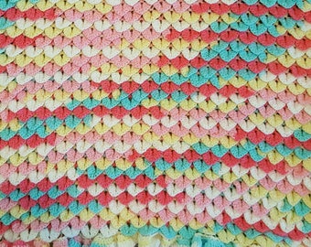 Crocodile stitch baby blanket