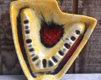 Vintage McCoy Pottery Yellow Ashtray // 1960's // #923