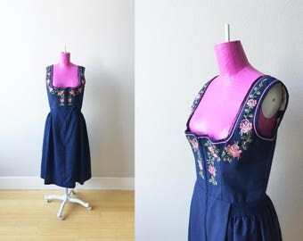 Saint Pauli Girl | German Barmaid Trachten Trevira Dirndl Dress Perfect for Upcoming Oktoberfest Celebrations or Floral Mori Girl Style