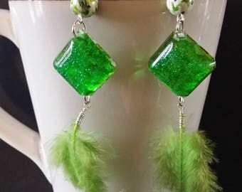 Earrings feathers green pendentive