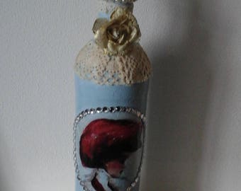 Decoupage, shabby chic style bottle
