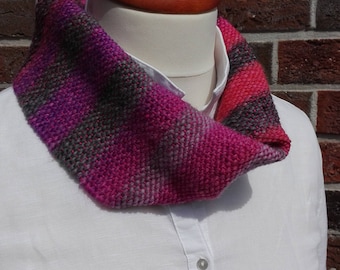Loop, circle scarf, hand-woven, handmade, pink, anthracite, pure new wool
