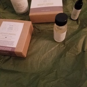 Buyer photo TINA HOLMESWOOD, who reviewed this item with the Etsy app for Android.