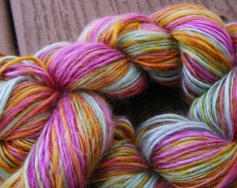 FIESTA Handspun Bamboo Yarn 229yds 1.9oz 14wpi aspenmoonarts knitting art yarn sportweight