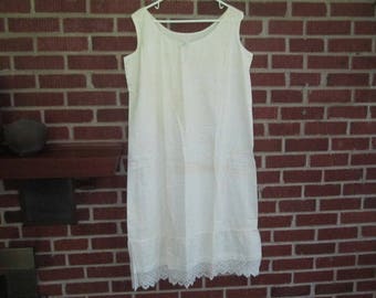Vintage 1930s White Cotton Nightgown with Crocheted Trim at Hem