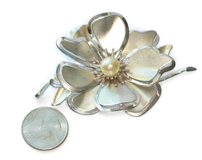 Mod Silver Tone Floral Brooch Faux Pearl Dimensional Vintage