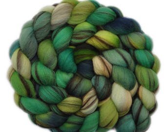 Handpainted roving - 21.5μ Merino wool spinning fiber - 4.0 ounces - For Love of the Hills 1