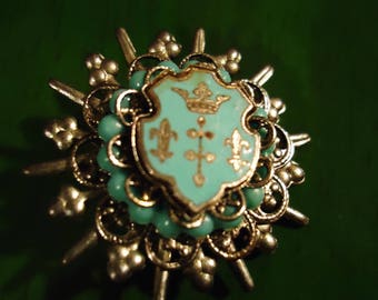Vintage Boho Chic Turquoise Silver Crest Medallion Brooch