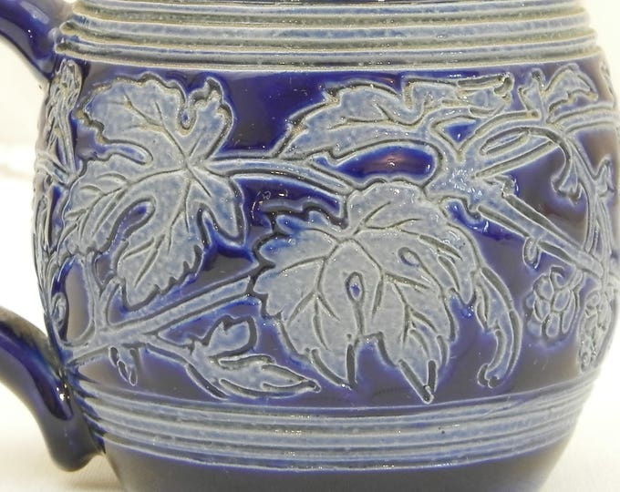 Small Handmade Vintage Ceramic Beer Mug with Sgraffito Hop Pattern in Blue Glaze, China Pot Belly Cup with Engraved Motif, Chopine a Biere