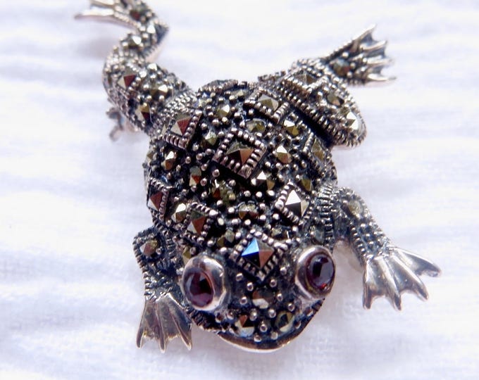 Sterling Marcasite Frog Brooch, Figural Frog Pin, Vintage Marcasite Jewelry