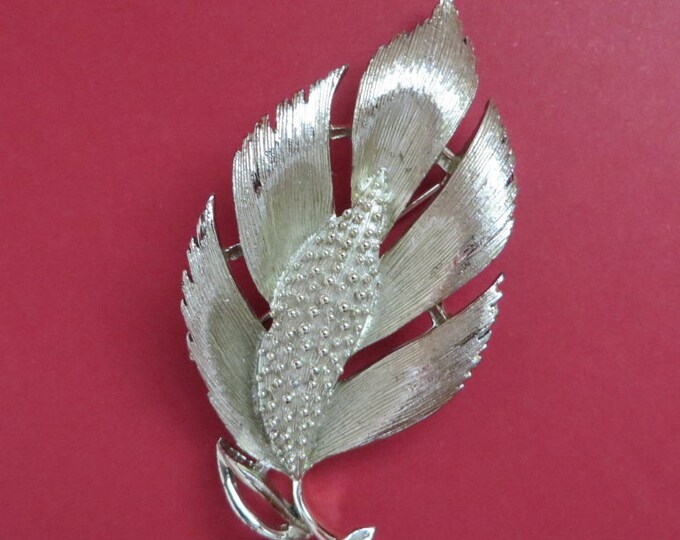 Signed LISNER Leaf Brooch - Vintage Matte Silver Tone Leaf Pin