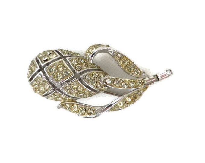 Rhinestone Floral Pin - Vintage Silver Tone Pineapple Style Brooch