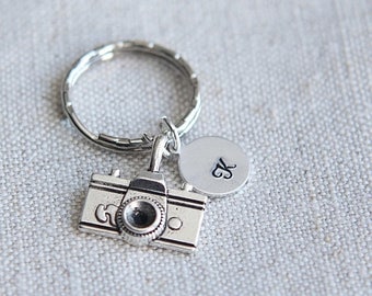 SALE Camera Keychain, Photographer keychain, Camera Keyring, Initial keychain, Personalized Keychain, Photography Gift, Photography Keychain