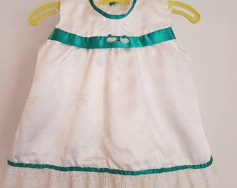 Vintage pinafore /apron