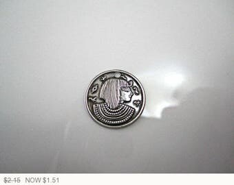 ON SALE Vintage Revival Cleopatra Coin Ancient Stamped Vintage Cleopatra Pendant Ancient Stamped Coin 16mm (1pc) 40V5