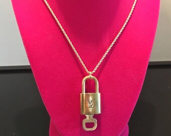 Authentic LOUIS VUITTON 14K Gold Plated 22 Inch Long Lock Pendant Necklace With Removable Key