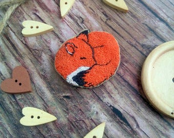 Red fox jewelry gift|for|girlfriend Sleepy fox brooch for daughter Sleeping fox pin Embroidered brooch Animal brooch Embroidery art Nature