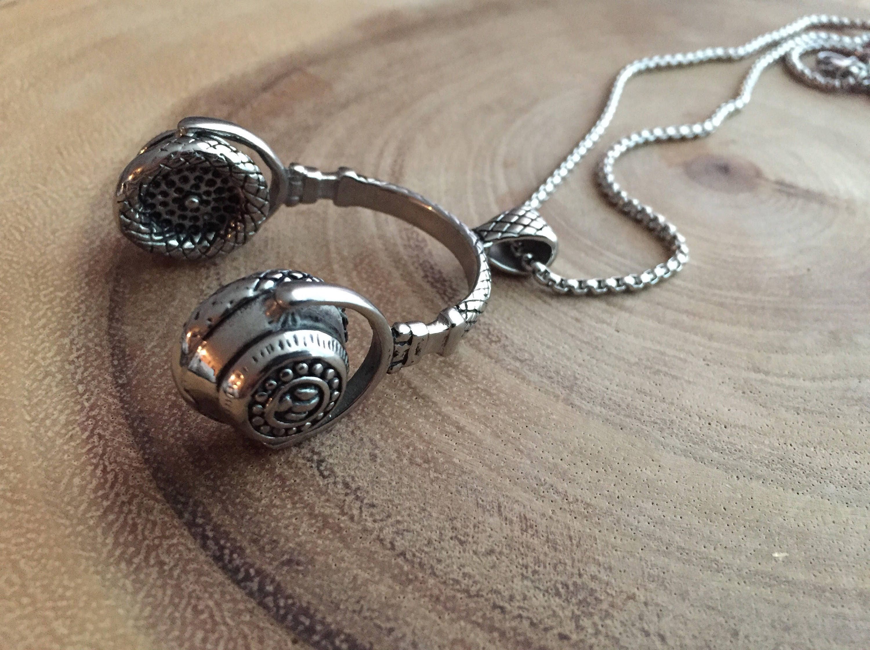 DJ headset necklace music necklace headphone pendant