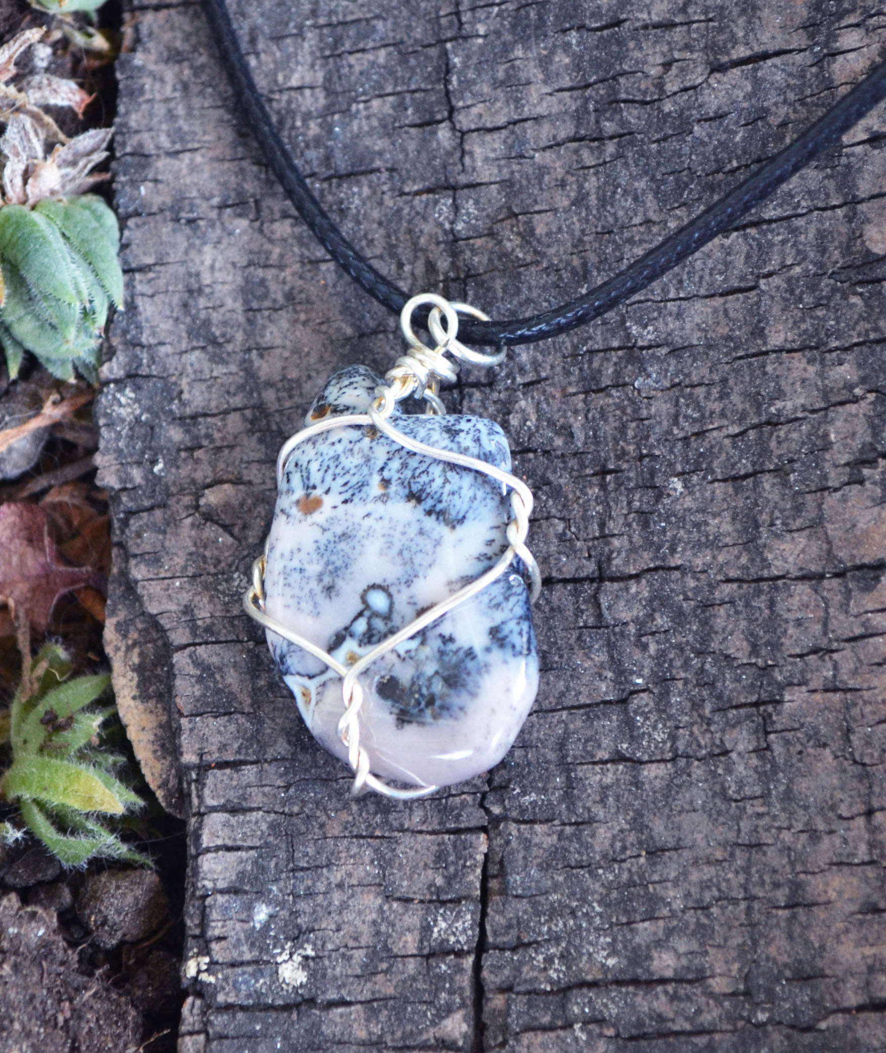 Dendritic Agate Necklace Agate Jewelry Stone and Cord