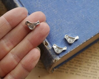 12 pcs Antique Silver Little Birdie Bird Beads Charms 15mm (SC3267)