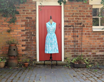 60s floral and bird print dress / 1960s sleeveless shirt dress / cotton turquoise blue mod dress / vintage shift dress / tulip and sparrow