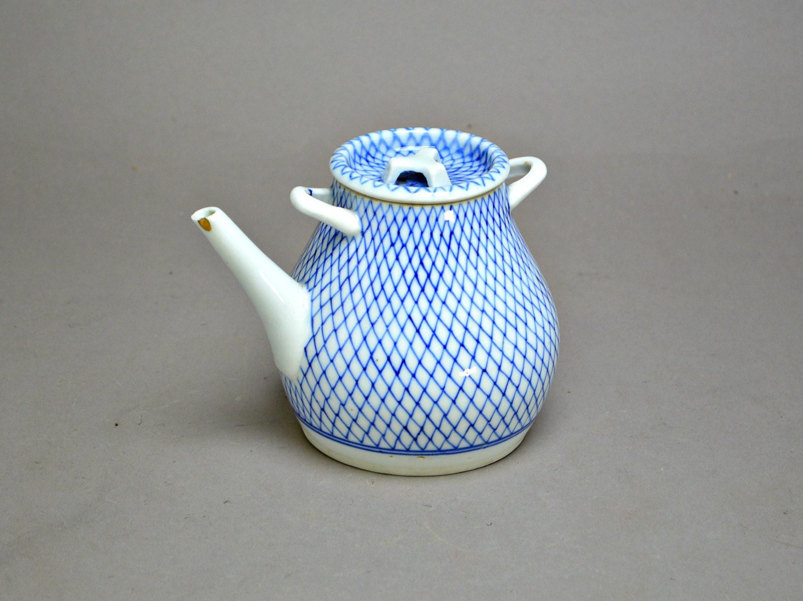 Antique Blue & White Japanese Teapot Kintsugi N21