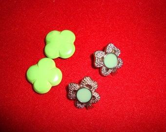 Clover vintage buttons
