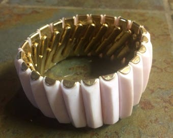 Vintage Mid Century 1950s Pink Lucite Expansion Bracelet