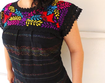 Mexican Embroidered Blouse, Black Mexican Top, Mexican Blouse, Frida Kahlo Shirt, Frida Kahlo, Tunic Mexican, Huipil Top, Tunic Mexican