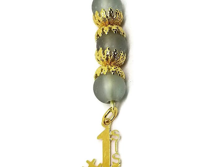 Number One Sister Purse Charm, #1 Sister Zipper Pull, Gold Backpack Charm, Unique Birthday Gift, Gifts Under 5, Gift for Her, One of a Kind