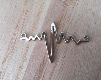"EKG" 48mm x 29mm B0082941 silver metal connector