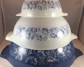 Colonial Mist Pyrex Bowls - Vintage Pyrex Bowls - Pyrex Cinderella Bowls - Vintage Blue and White Pyrex - Pyrex Bowl Set - 1980s Pyrex Bowls