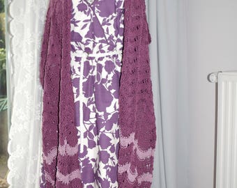 Purple cotton shawl in wavy pattern