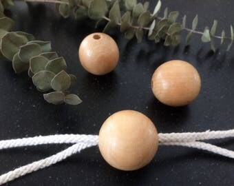 Blanc wooden (macrame) beads ø 3 cm with hole ø 0,5 cm
