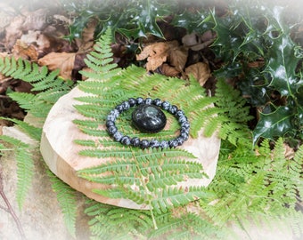 Bracelet 8mm snowflakes Obsidian 8 mm beads