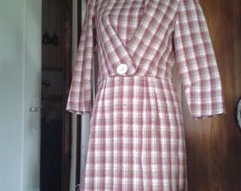 vintage sixties with current details and dress fabric of today