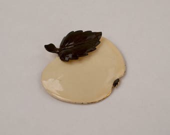 Apple brooch enamel mid century 1960 60s