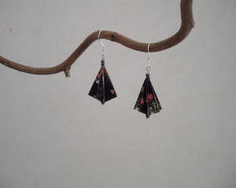 Umbrella origami earrings, paper and beads